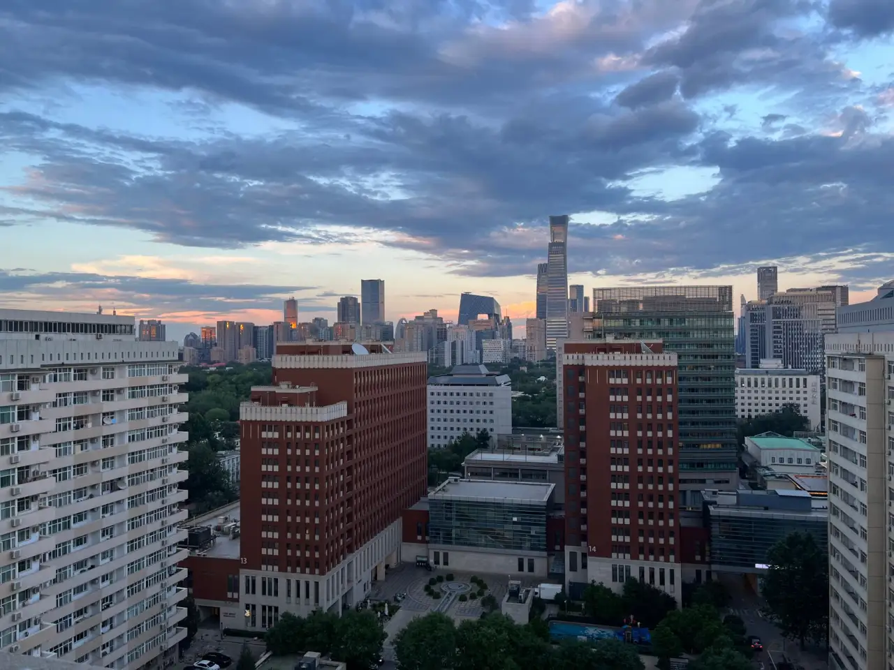2024年流量控制设备选购指南：链路聚合器与网关配置要点