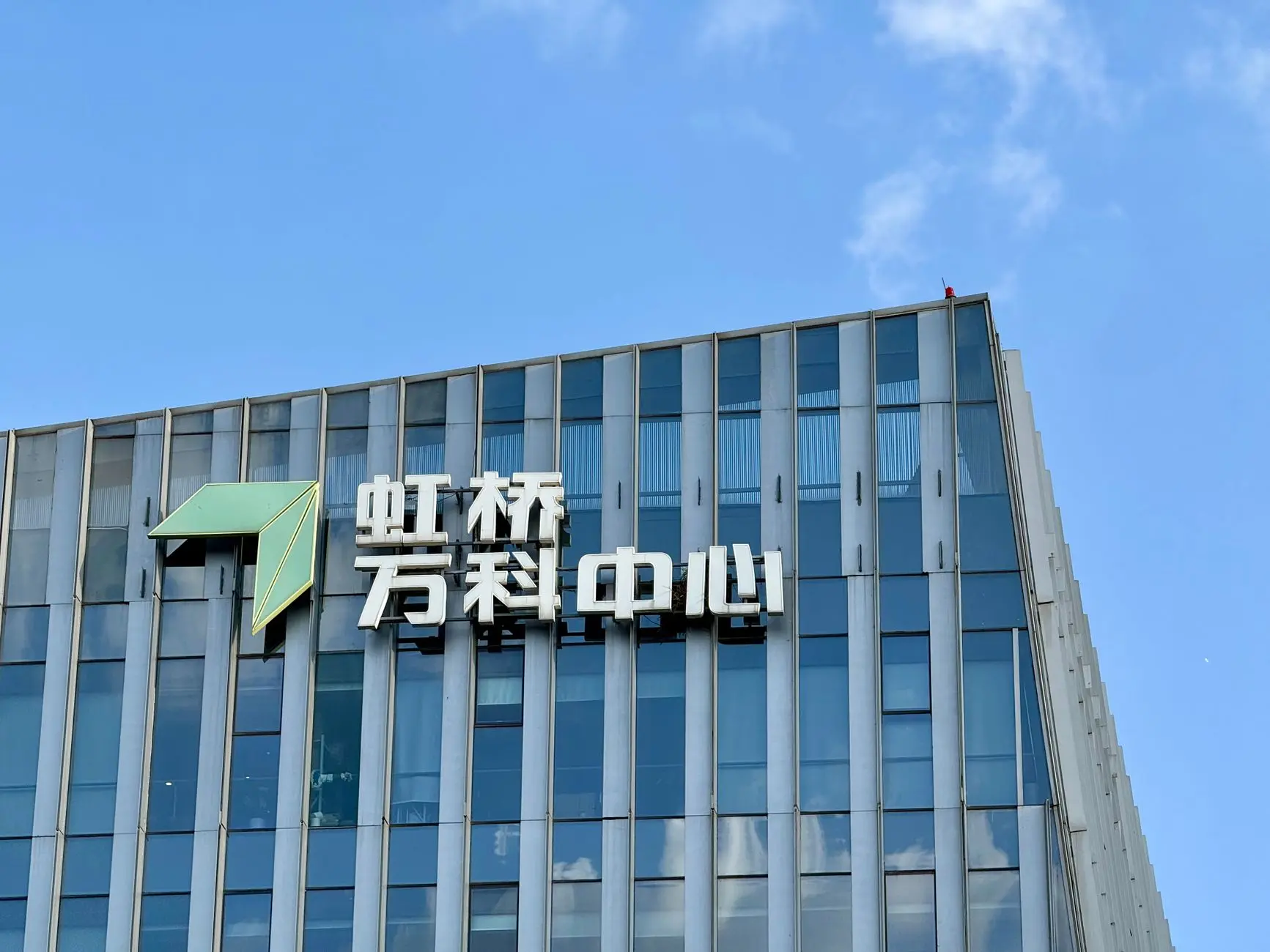 上网行为管理设备在企业网络中的部署方案与优化实践